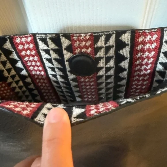 Red Camel Black Tote Bag w attached wallet inside tribal print LNWOT! Grandma - Picture 3 of 7